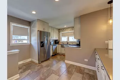 9973 Wilson Avenue, Schiller Park, IL 60176 - Photo 8