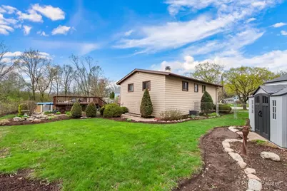 830 Buckingham Court, Crystal Lake, IL 60014 - Photo 34