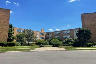 2515 W Jerome St, Chicago, IL 60645 - Photo 1