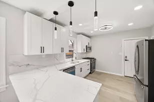 12106 S Emerald Ave, Chicago, IL 60628 - Photo 6