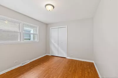 7320 W 58th Street, Summit, IL 60501 - Photo 8