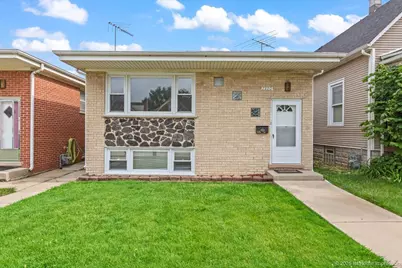 7320 W 58th Street, Summit, IL 60501 - Photo 1