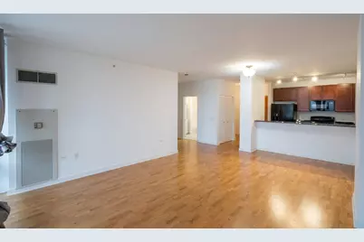 100 E 14th Street #1808, Chicago, IL 60605 - Photo 2