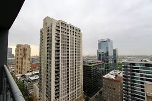 100 E 14th St, Chicago, IL 60605 - Photo 16