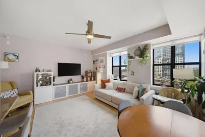 451 W Huron Street #907, Chicago, IL 60654 - Photo 6