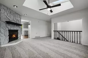 651 Michigan Ave, South Elgin, IL 60177 - Photo 6