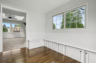 651 Michigan Ave, South Elgin, IL 60177 - Photo 8