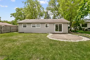 1930 Arthur Dr, Waukegan, IL 60087 - Photo 18