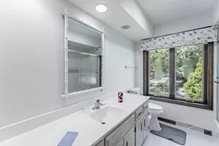 150 Shady Ln, Bartlett, IL 60103 - Photo 32