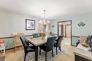 150 Shady Ln, Bartlett, IL 60103 - Photo 6