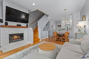 1157 W Newport Ave, Chicago, IL 60657 - Photo 4