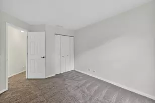 105 Ione Dr, South Elgin, IL 60177 - Photo 22