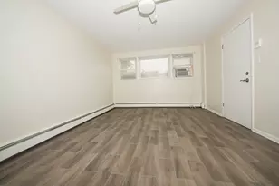 2402 N 76th Ct, Elmwood Park, IL 60707 - Photo 2