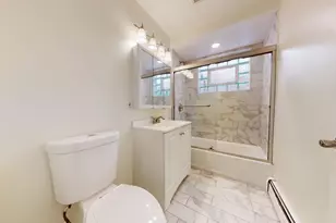 2402 N 76th Ct, Elmwood Park, IL 60707 - Photo 16