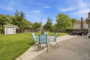 3115 N Stratford Rd, Arlington Heights, IL 60004 - Photo 18