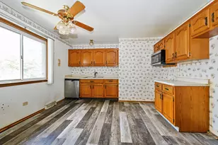 16412 George Dr, Oak Forest, IL 60452 - Photo 4