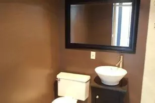 1355 N Sandburg Terrace, Chicago, IL 60610 - Photo 8