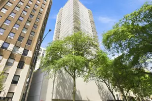 1230 N State Pkwy, Chicago, IL 60610 - Photo 2