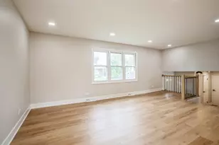 1401 Volkamer Trail, Elk Grove Village, IL 60007 - Photo 2