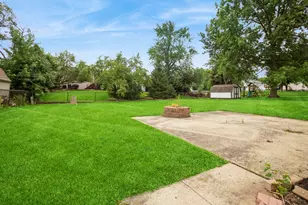 1401 Volkamer Trail, Elk Grove Village, IL 60007 - Photo 18