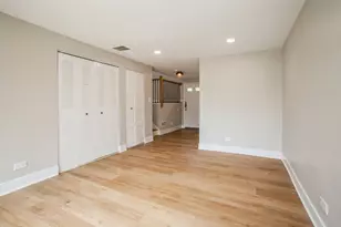 1401 Volkamer Trail, Elk Grove Village, IL 60007 - Photo 10