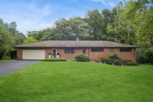 1225 Oakdale Dr, Elgin, IL 60123 - Photo 1