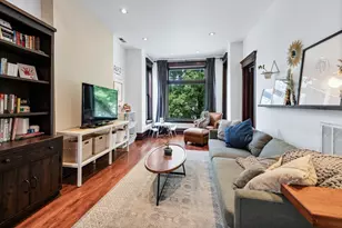 3855 N Greenview Ave, Chicago, IL 60613 - Photo 2