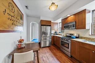 3855 N Greenview Ave, Chicago, IL 60613 - Photo 8