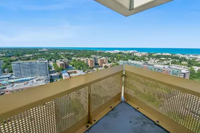 1720 Maple Avenue #2710, Evanston, IL 60201 - Photo 32