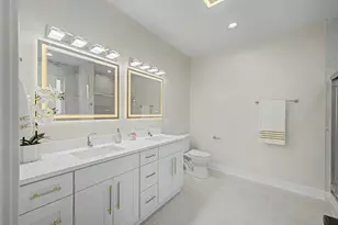 923 N Massasoit Ave, Chicago, IL 60651 - Photo 12
