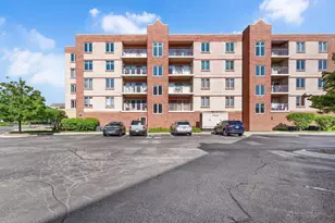 175 W Brush Hill Rd, Elmhurst, IL 60126 - Photo 20