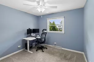 1111 N Greenfield Ln, Mount Prospect, IL 60056 - Photo 12