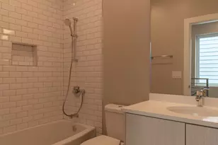 1221 E Marquette Rd, Chicago, IL 60637 - Photo 12