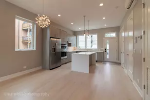 1221 E Marquette Rd, Chicago, IL 60637 - Photo 4