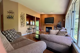2304 Olde Mill Rd, Plainfield, IL 60586 - Photo 4