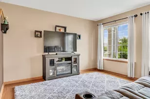 39712 N Warren Ln, Beach Park, IL 60083 - Photo 6