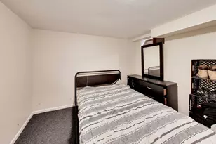 6751 S St Lawrence Ave, Chicago, IL 60637 - Photo 20