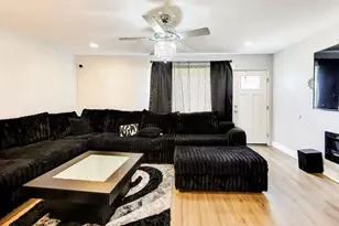 6751 S St Lawrence Ave, Chicago, IL 60637 - Photo 4