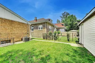 6751 S St Lawrence Ave, Chicago, IL 60637 - Photo 28