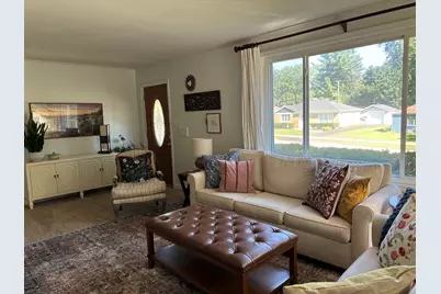 649 E Rockland Road, Libertyville, IL 60048 - Photo 6