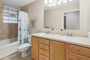 4748 N Magnolia Ave, Chicago, IL 60640 - Photo 16