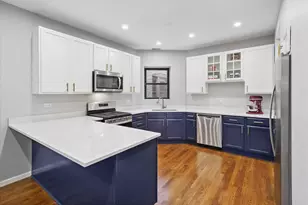 4748 N Magnolia Ave, Chicago, IL 60640 - Photo 2