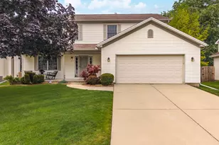 1014 Sawgrass Dr, Normal, IL 61761 - Photo 2