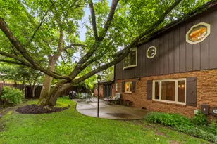 415 N Shepherd Hill Ln, McHenry, IL 60050 - Photo 6