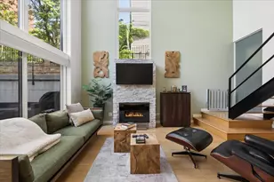 1212 N Hoyne Ave, Chicago, IL 60622 - Photo 2