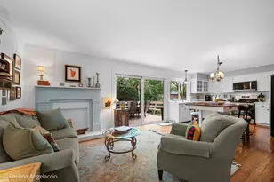 1102 N Pepper Tree Dr, Palatine, IL 60067 - Photo 12