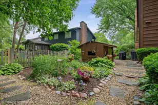 1102 N Pepper Tree Dr, Palatine, IL 60067 - Photo 28