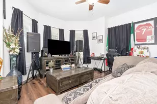 408 Campbell St, Joliet, IL 60435 - Photo 4