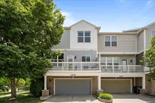 3249 Coral Ln, Glenview, IL 60026 - Photo 26