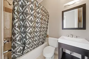2062 N Leavitt St, Chicago, IL 60647 - Photo 28